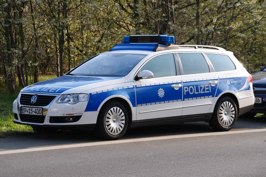 Streifenwagen der Bundespolizei, stellvertretend für die polizeiliche Datenverarbeitung im Verfahren